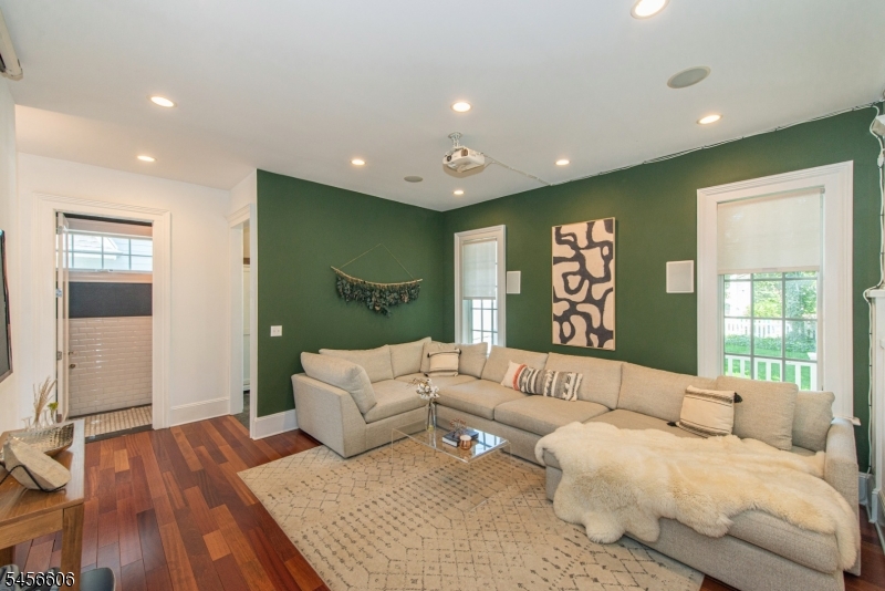 228 Watchung Ave Property Photo 6