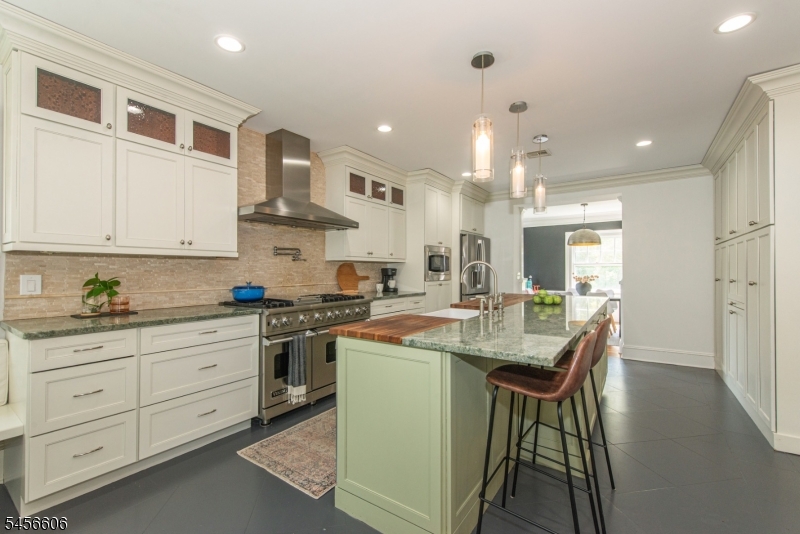 228 Watchung Ave Property Photo 12
