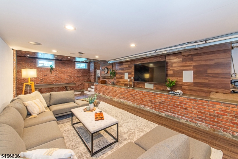 228 Watchung Ave Property Photo 40