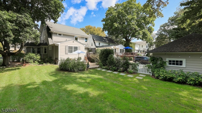 546 Alden Ave Property Photo 41