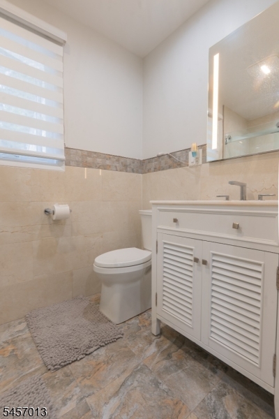 10 Evelyn Ter Property Photo 14
