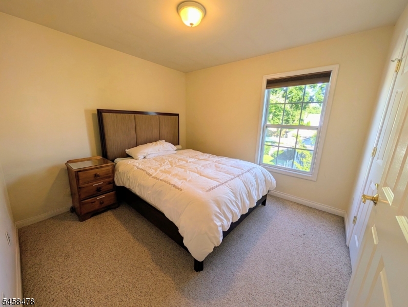 25 Lathrop Ave Property Photo 8