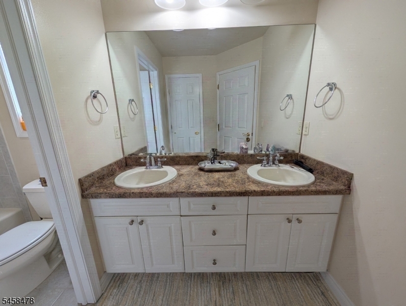 25 Lathrop Ave Property Photo 12