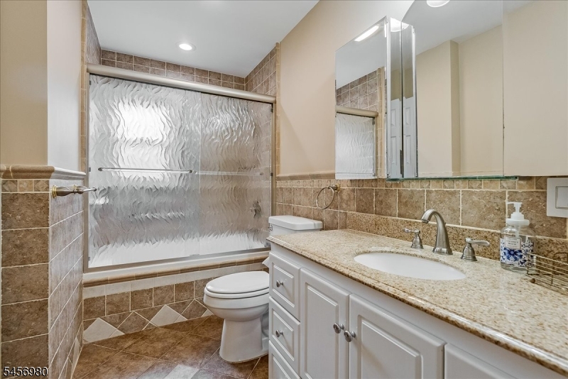 45 Michael Dr Property Photo 19