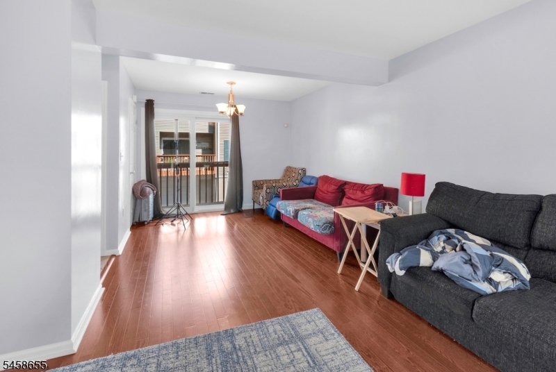 664 Irvington Ave 6 Property Photo 2