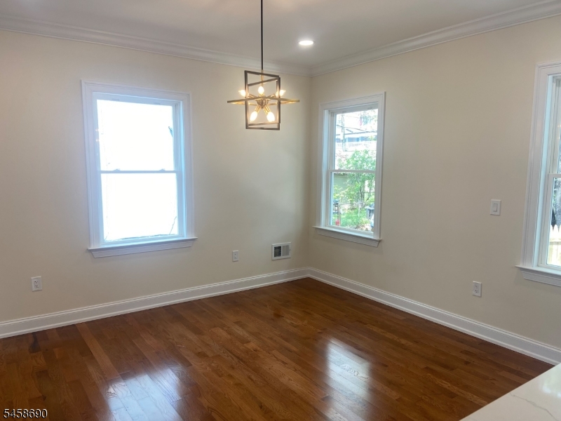 6 Melrose Ave Property Photo 12