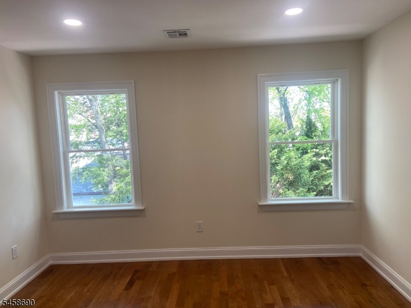 6 Melrose Ave Property Photo 16