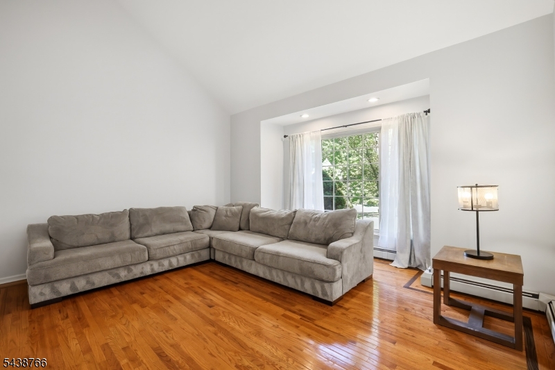 30 Carriage House Rd Property Photo 9