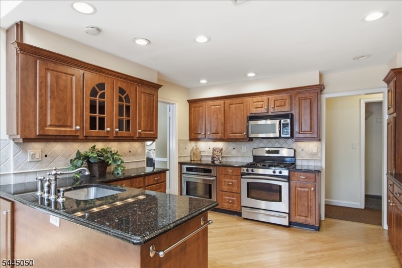 36 Curtis Avenue Property Photo 11