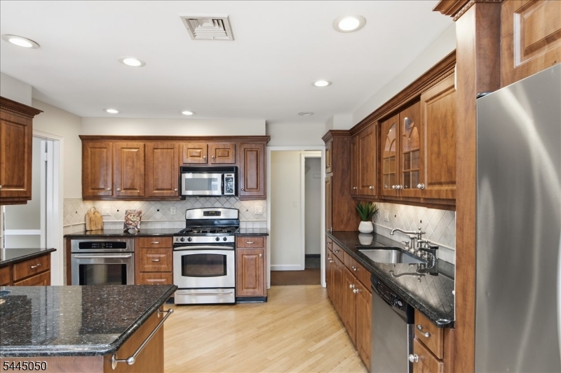36 Curtis Avenue Property Photo 12
