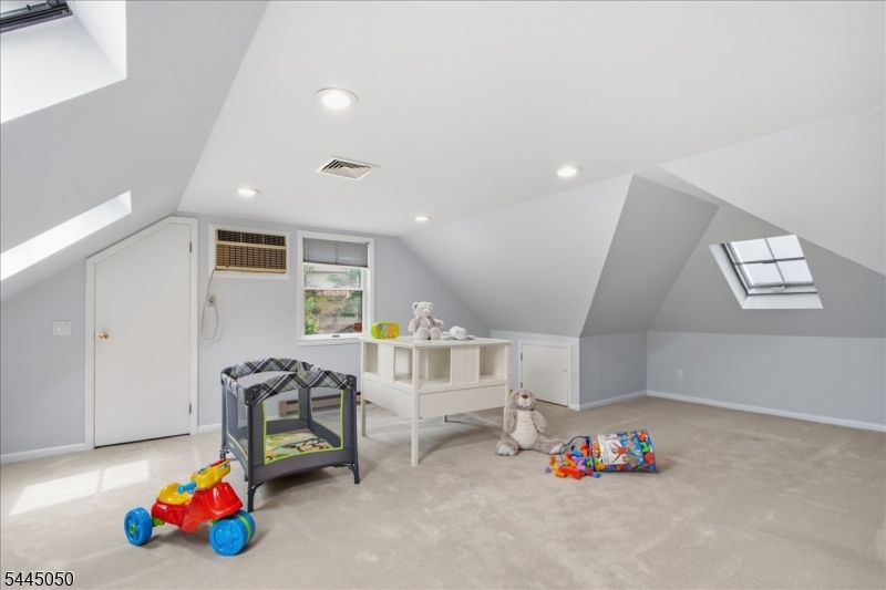 36 Curtis Avenue Property Photo 30