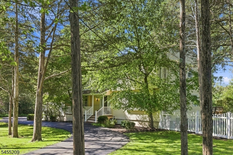 20 Preston Ter Property Photo 1