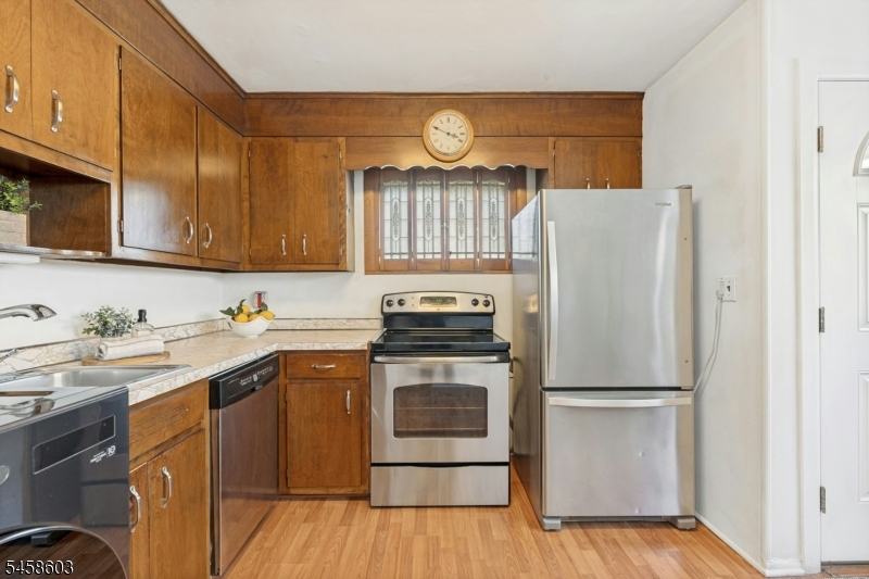 312 Westfield Rd Property Photo 10