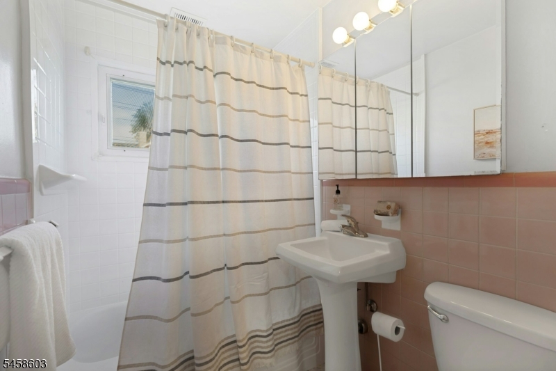 312 Westfield Rd Property Photo 20