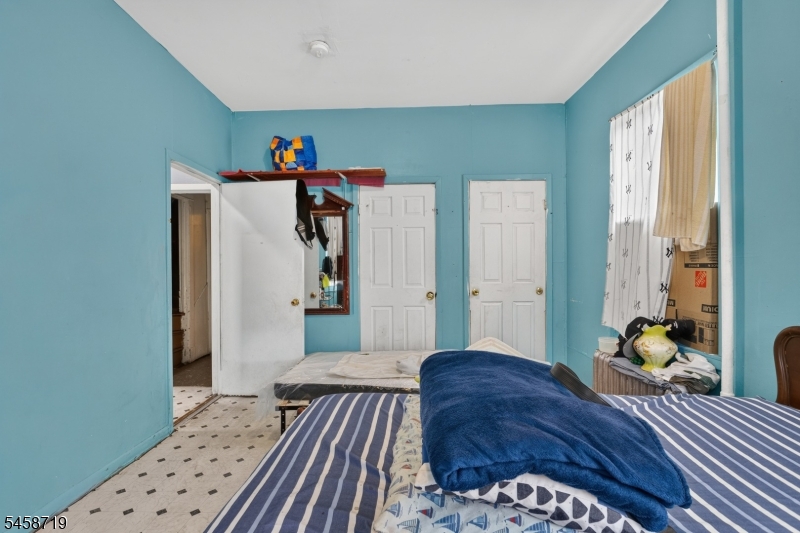 163 Livingston Ave Property Photo 11
