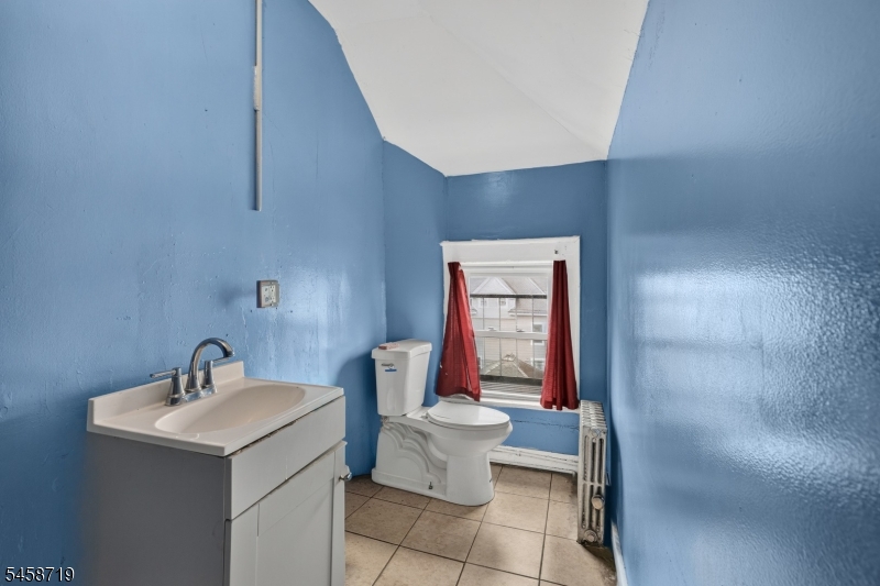 163 Livingston Ave Property Photo 16