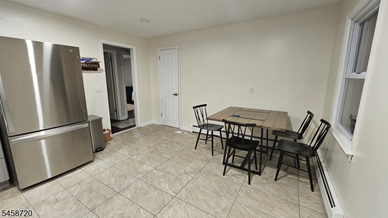 106 Burnside Ave Property Photo 2
