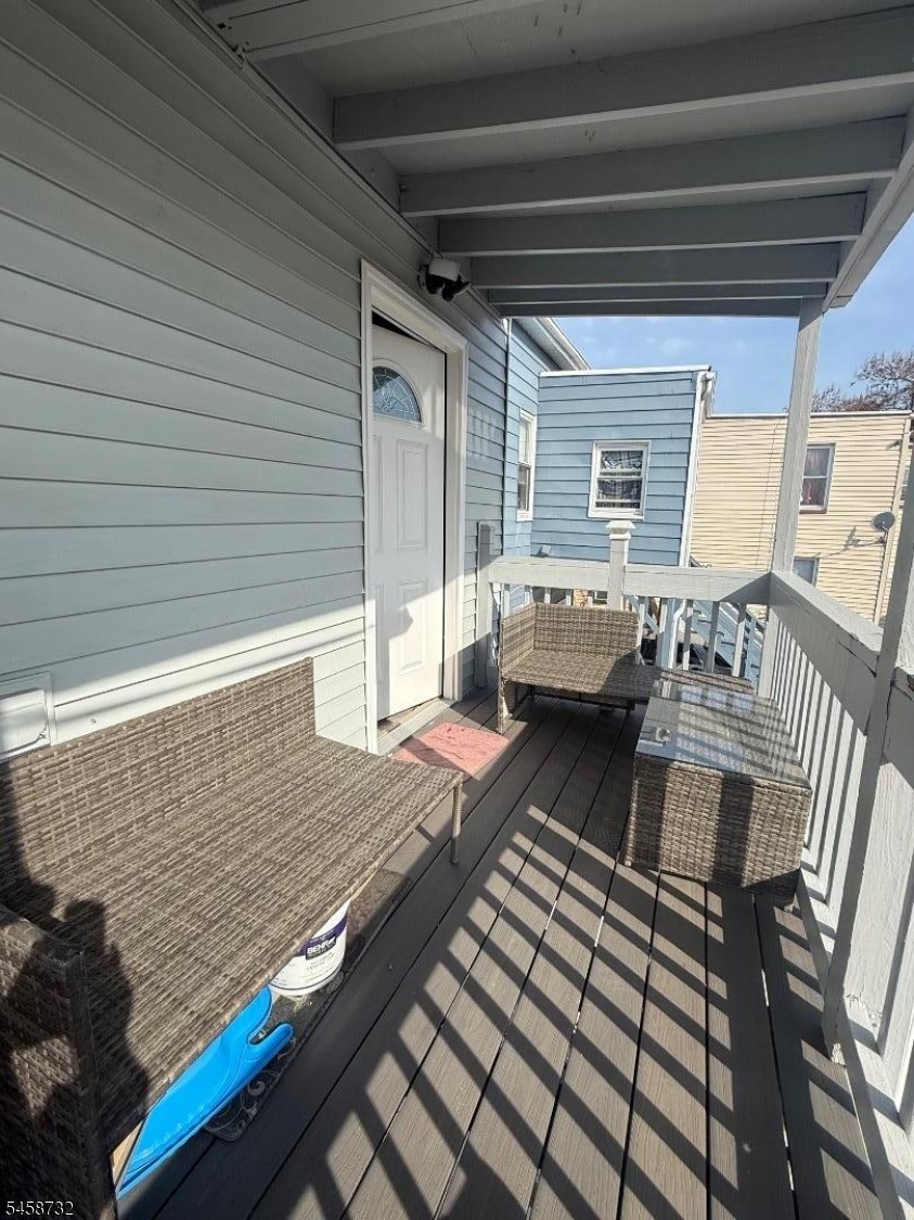 77 Stone St Property Photo 31