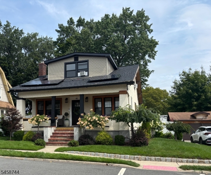 45 E Fairmount Ave Property Photo 1