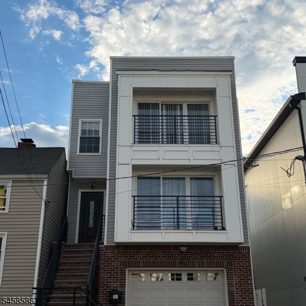 41 Jacob St 2 Property Photo 1