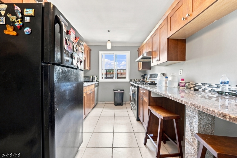 61 Union Avenue U-b6 B6 Property Photo 11