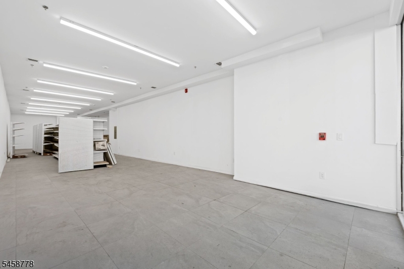 90 Broadway Property Photo 2