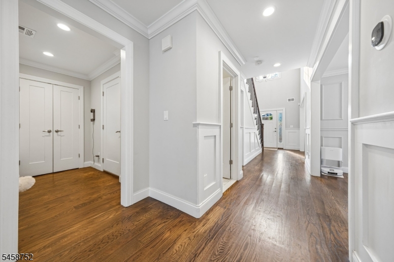 9 Burnet Hill Rd Property Photo 17