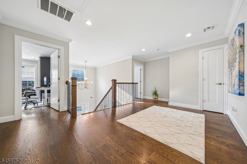9 Burnet Hill Rd Property Photo 21