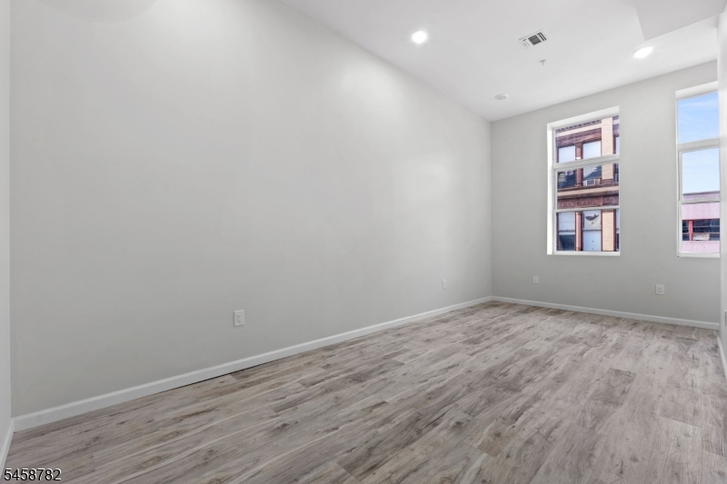90 Broadway 2 Property Photo 1