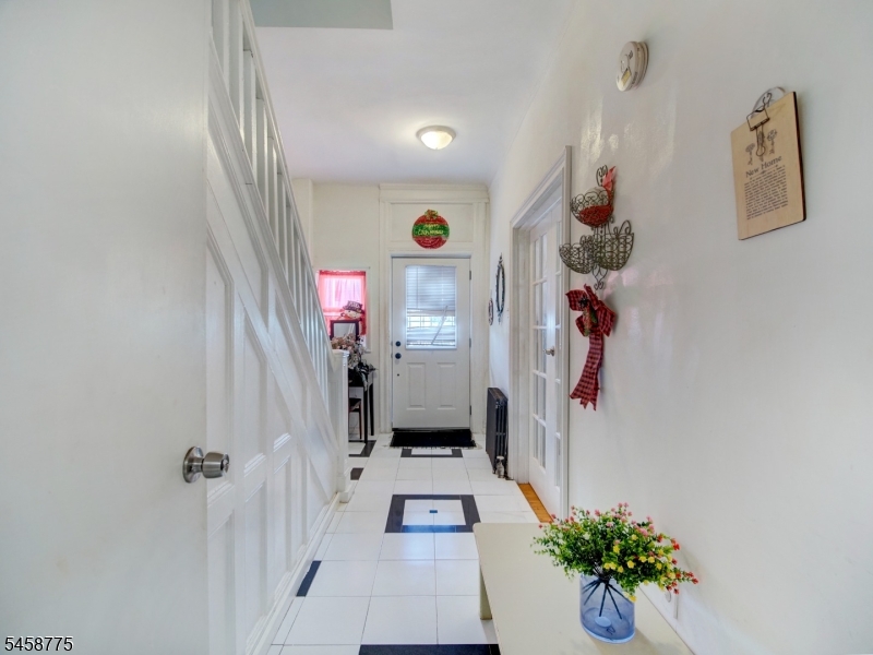 139 Richelieu Ter Property Photo 6