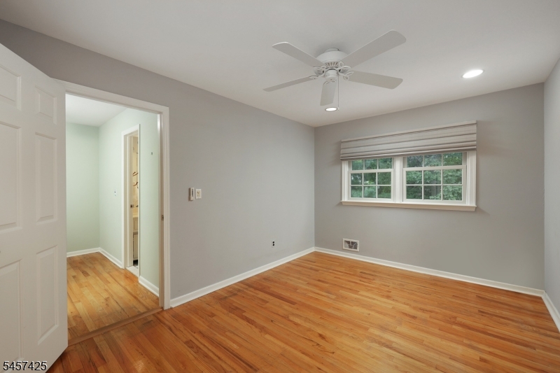 909 Stevens Avenue Property Photo 20