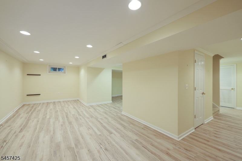 909 Stevens Avenue Property Photo 22