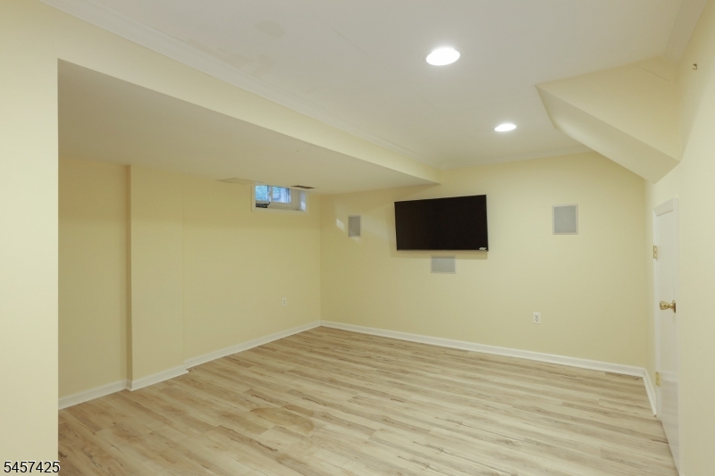 909 Stevens Avenue Property Photo 26