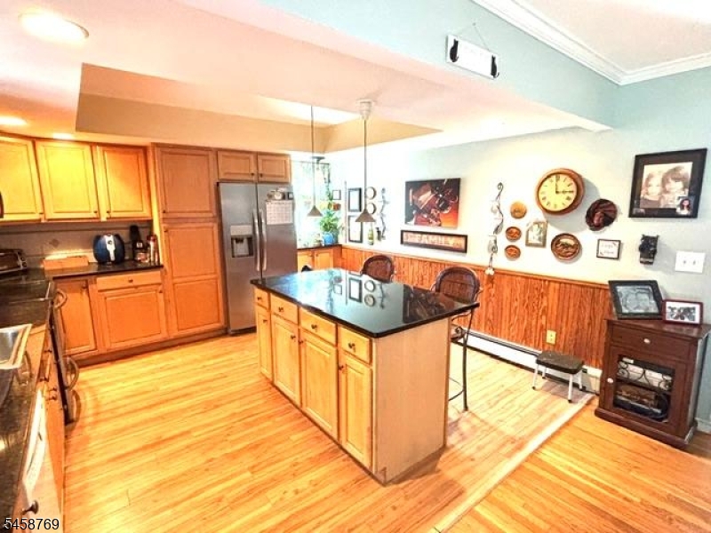 30 Woodlawn Ter Property Photo 10
