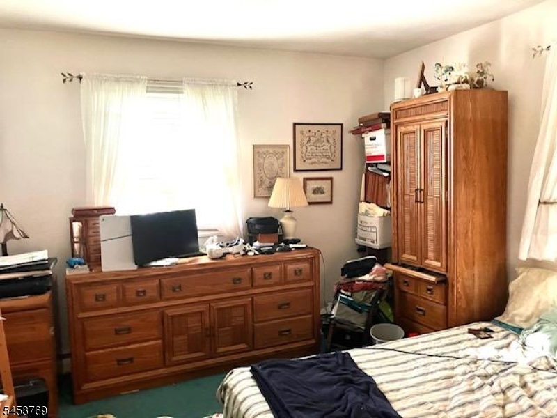 30 Woodlawn Ter Property Photo 17