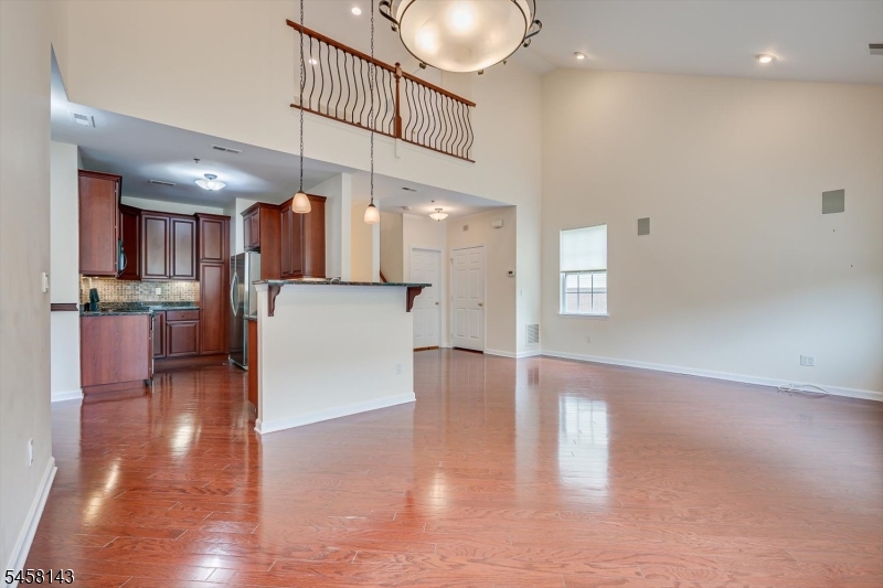 27 Taft Ln Property Photo 9