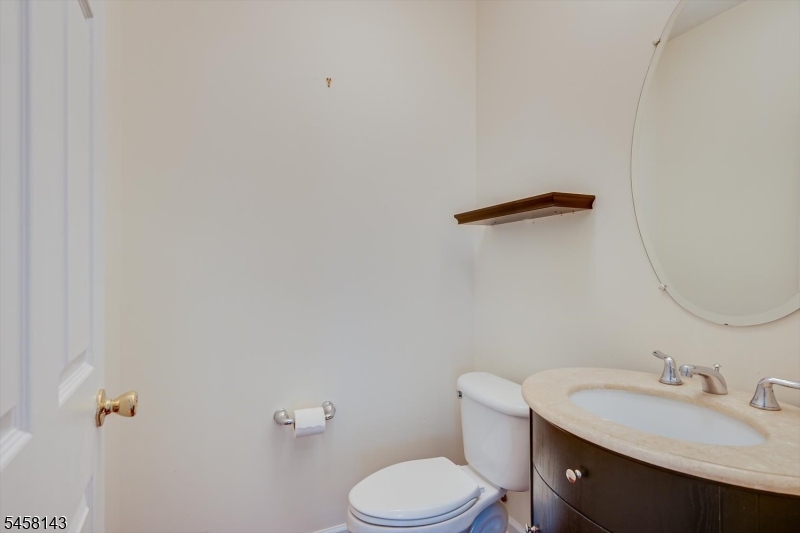 27 Taft Ln Property Photo 19