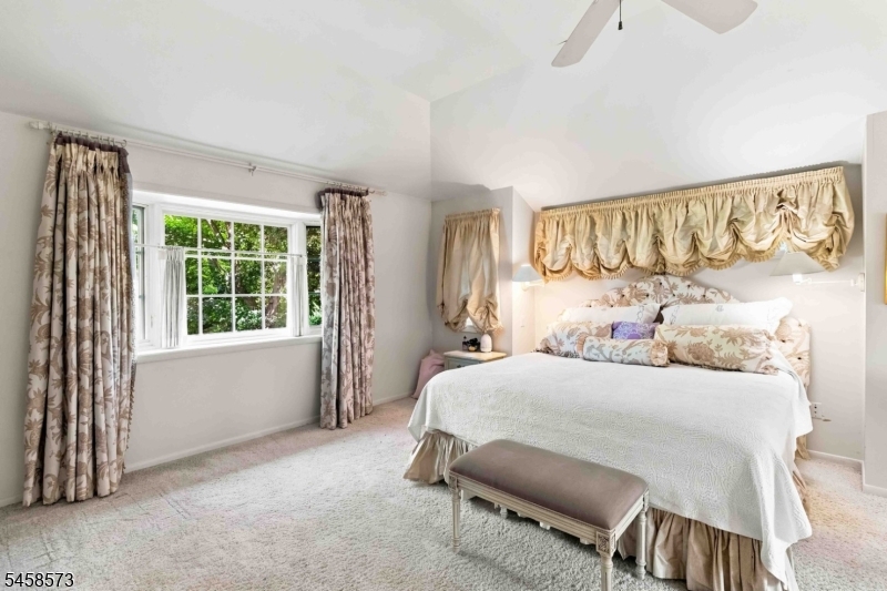 16 Warwick Rd Property Photo 25