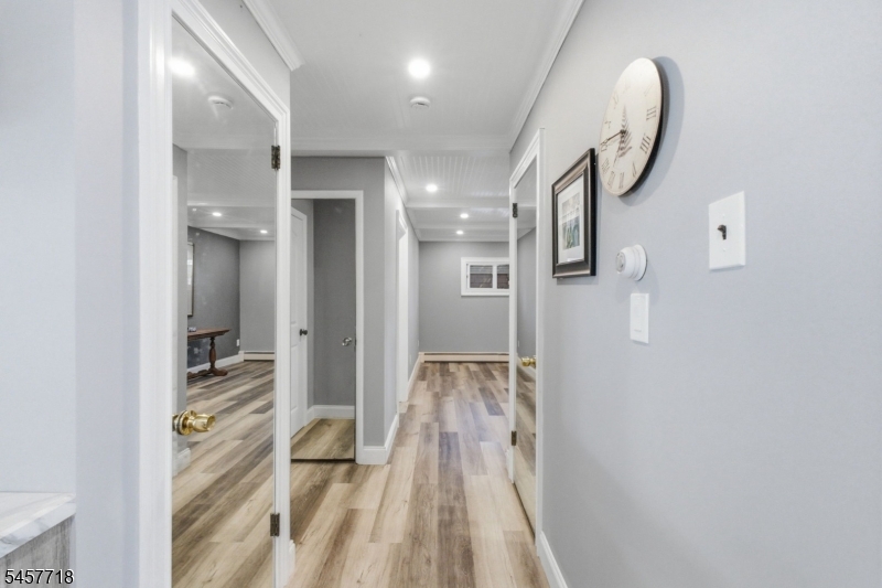 49 Oslo Dr Property Photo 15
