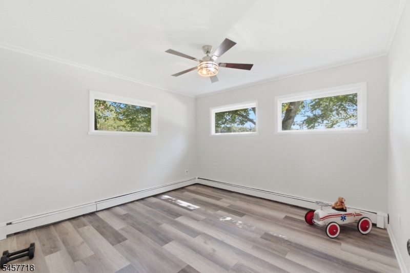 49 Oslo Dr Property Photo 21