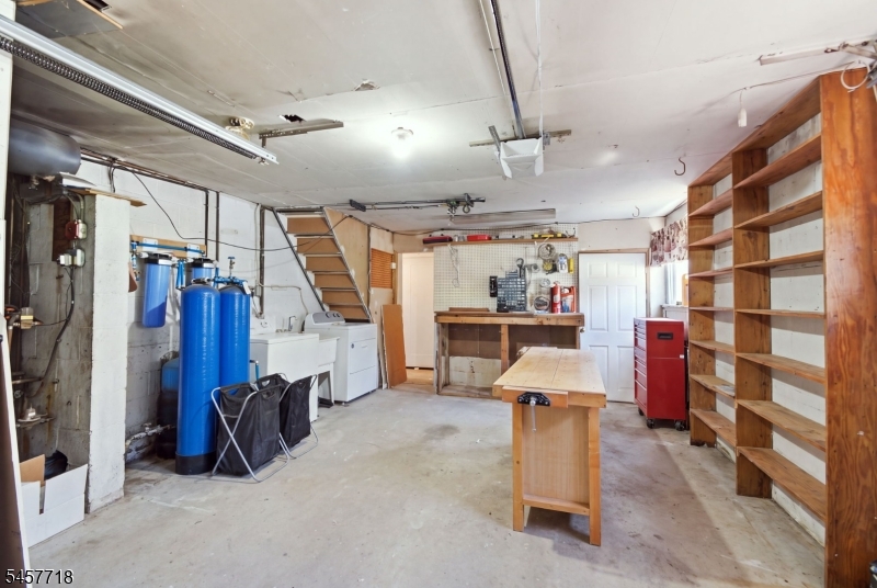 49 Oslo Dr Property Photo 29