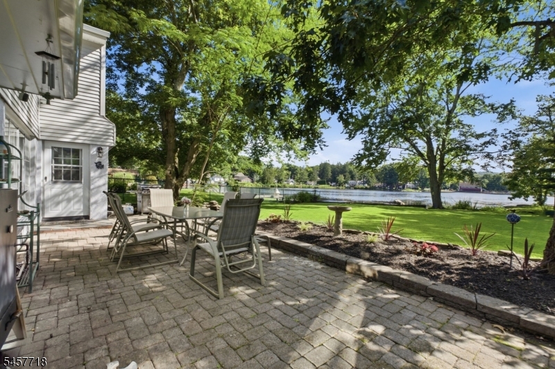 49 Oslo Dr Property Photo 30