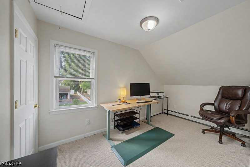 16 Jaqui Ave Property Photo 19