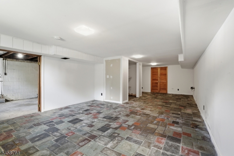 14 Ford Hill Rd Property Photo 22