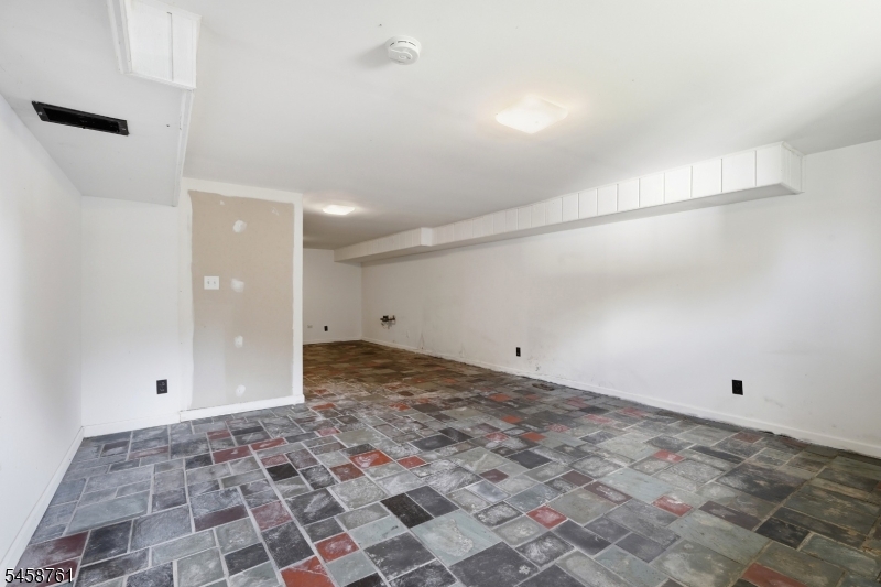 14 Ford Hill Rd Property Photo 23