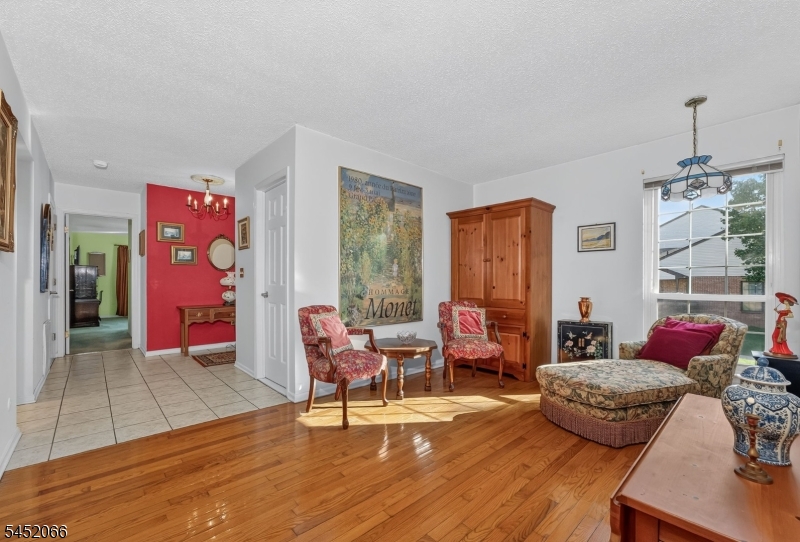 1 Amy Ct Property Photo 6