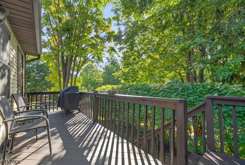 1 Amy Ct Property Photo 17