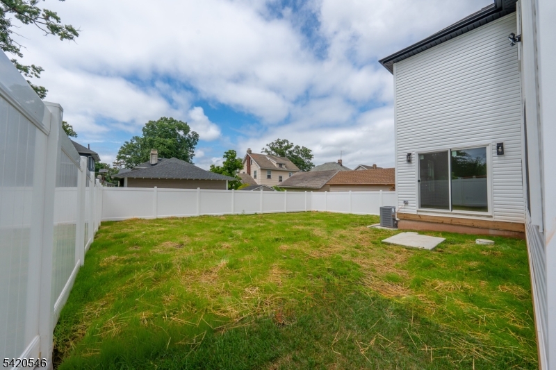 72 Hillside Rd Property Photo 28