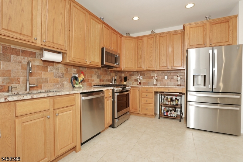 8414 Warrens Way Property Photo 15