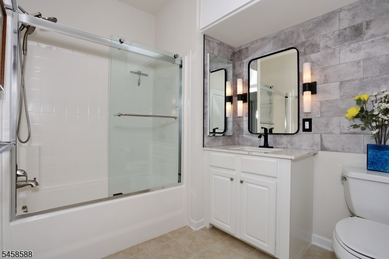 8414 Warrens Way Property Photo 21